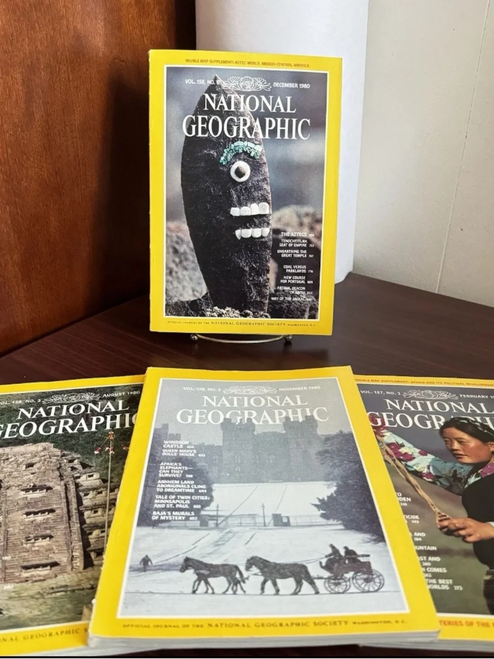 Lot Of 8 Vintage 1976 And 1980 National Geographic Magazines